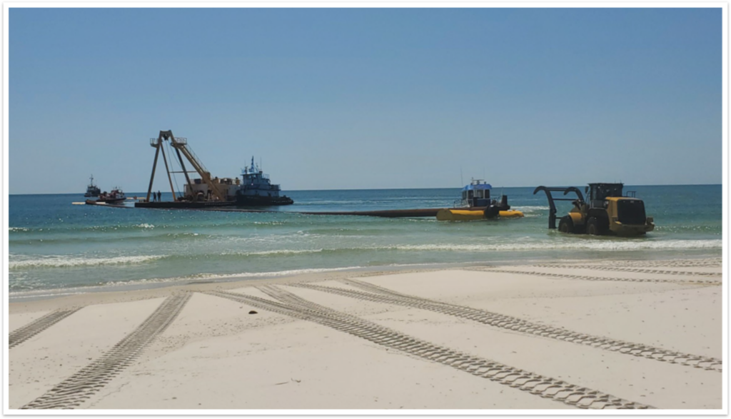 Dredging vessel and beach equipment for sand dredging